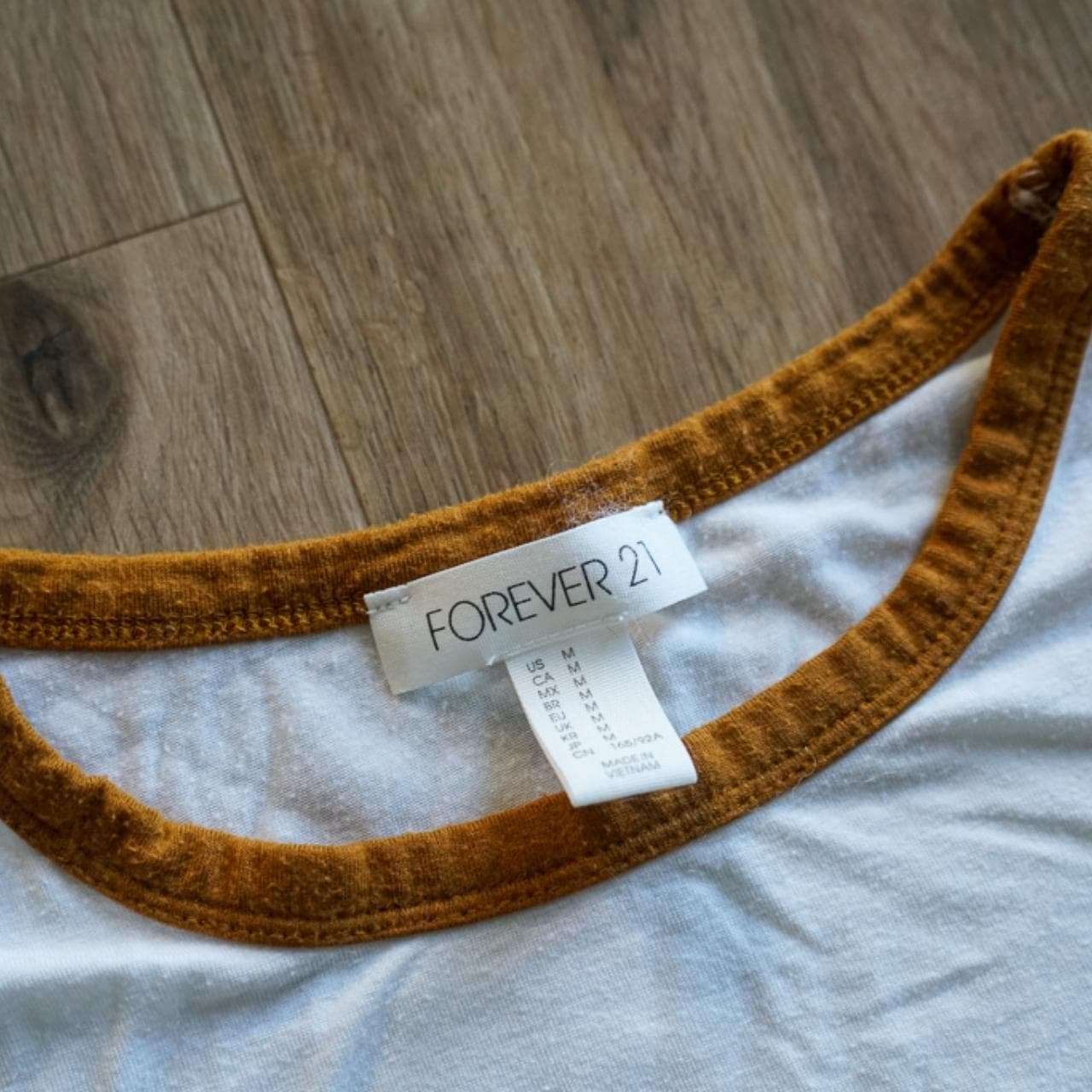Forever 21 crop top ringer tee in white and brown. Size women's medium 🪀 - Thumbnail 2