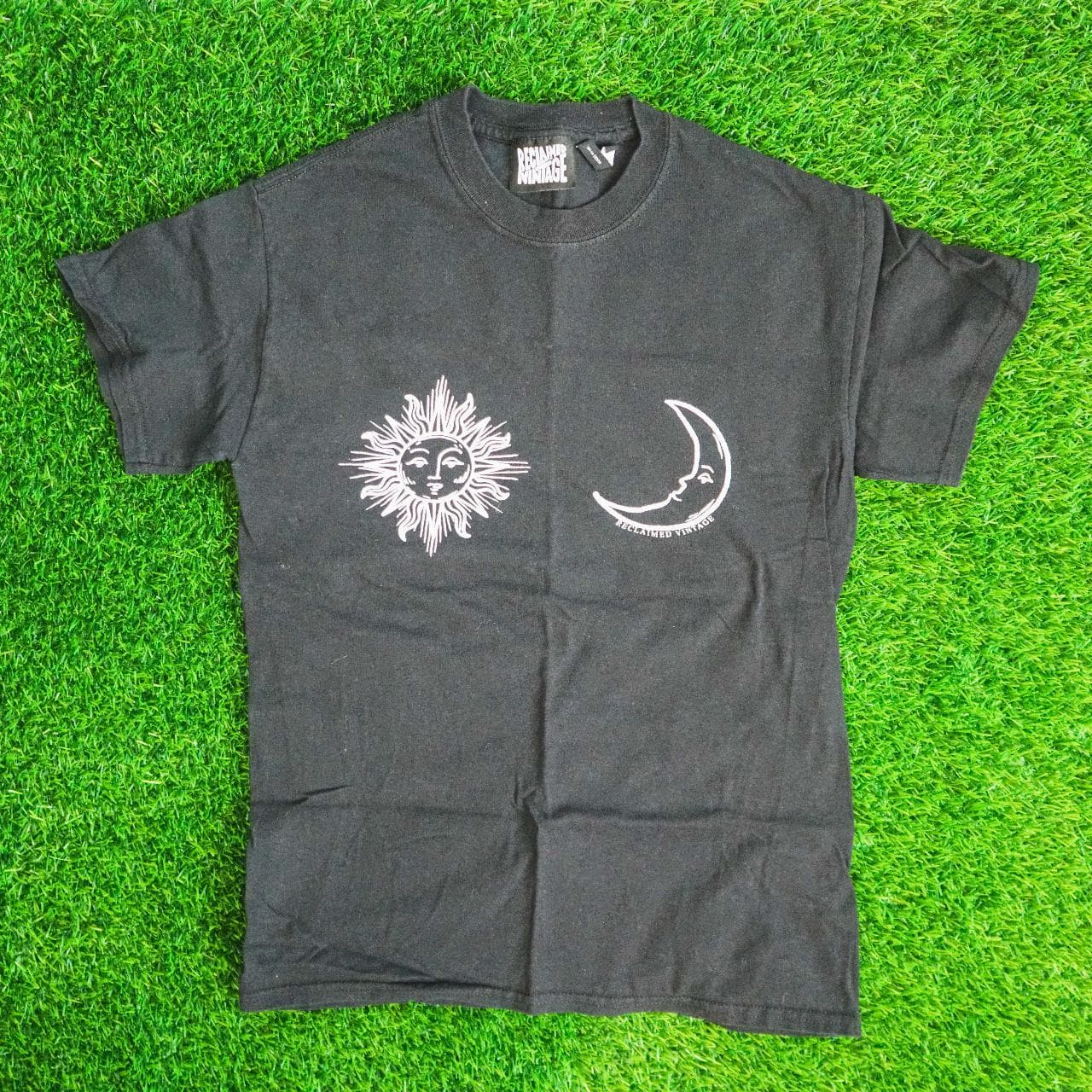 Reclaimed Vintage Sun and Moon tee. White screenprint on front. Size adult small.