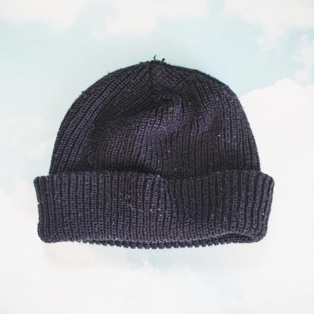 Vintage #Adidas jumbo rib beanie with embroidered three stripes logo and text. Beanie is black, green, and white. Decent condition, super soft to the touch. Shows signs of vintage aging 🧃 - Thumbnail 3