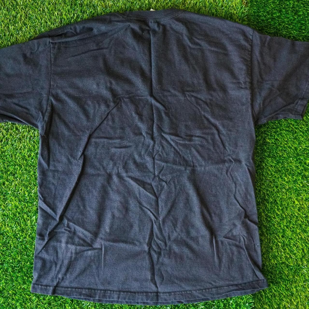 Vintage COBRA car tee. Features color stitched logo on front. Adult size large 🐍 - Thumbnail 4