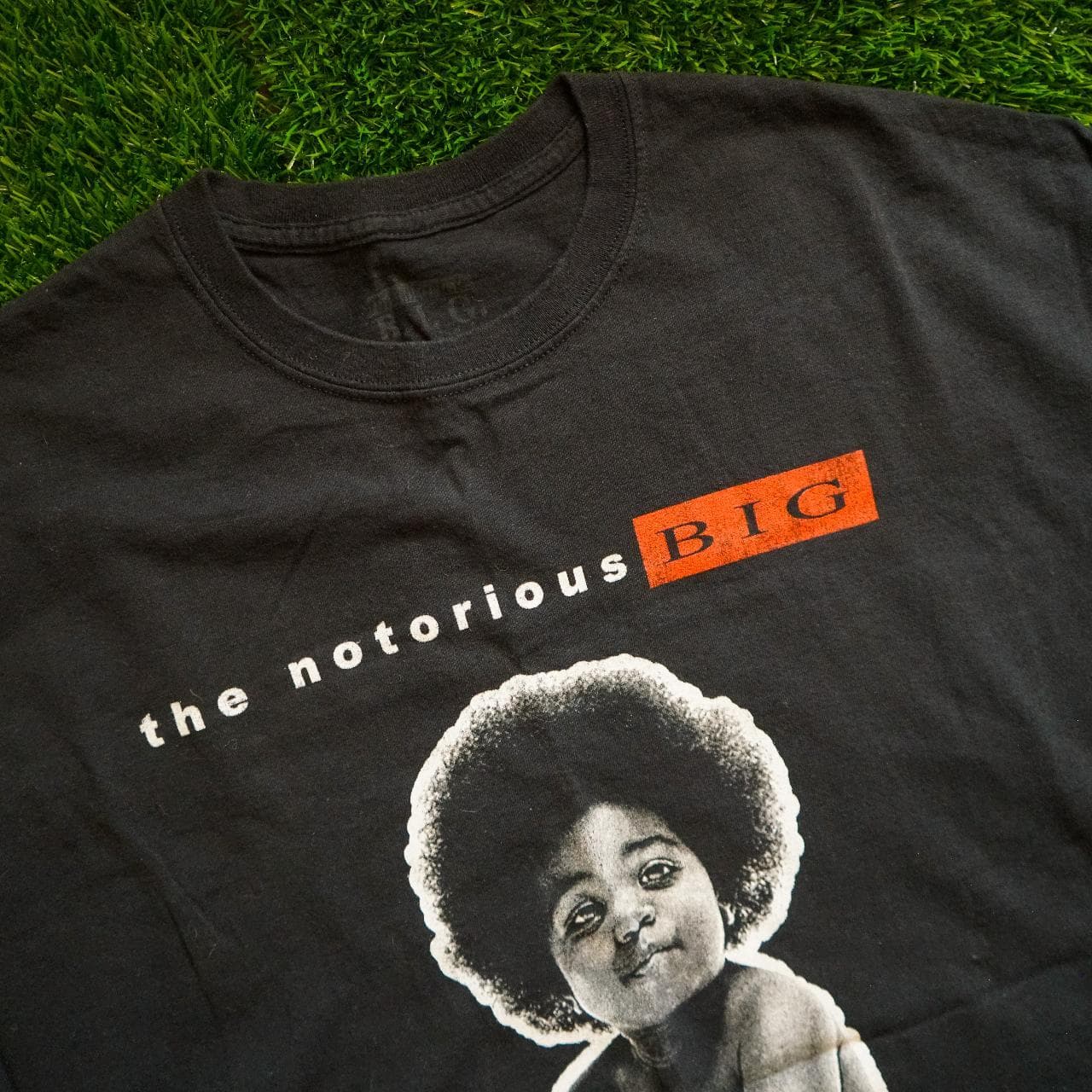 The Notorious BIG rap tee in size 2XL. Features color graphic on the front, blank back 🎙️ - Thumbnail 2