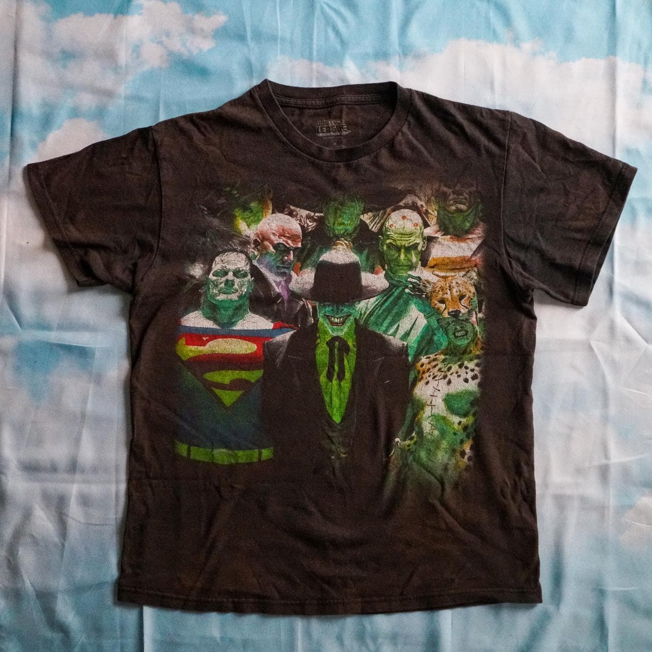 Justice League tee in bleached black. Features full-color graphic on front. The screenprint shows cracking from age but is still quite vibrant. Size adult medium. #comics #superhero