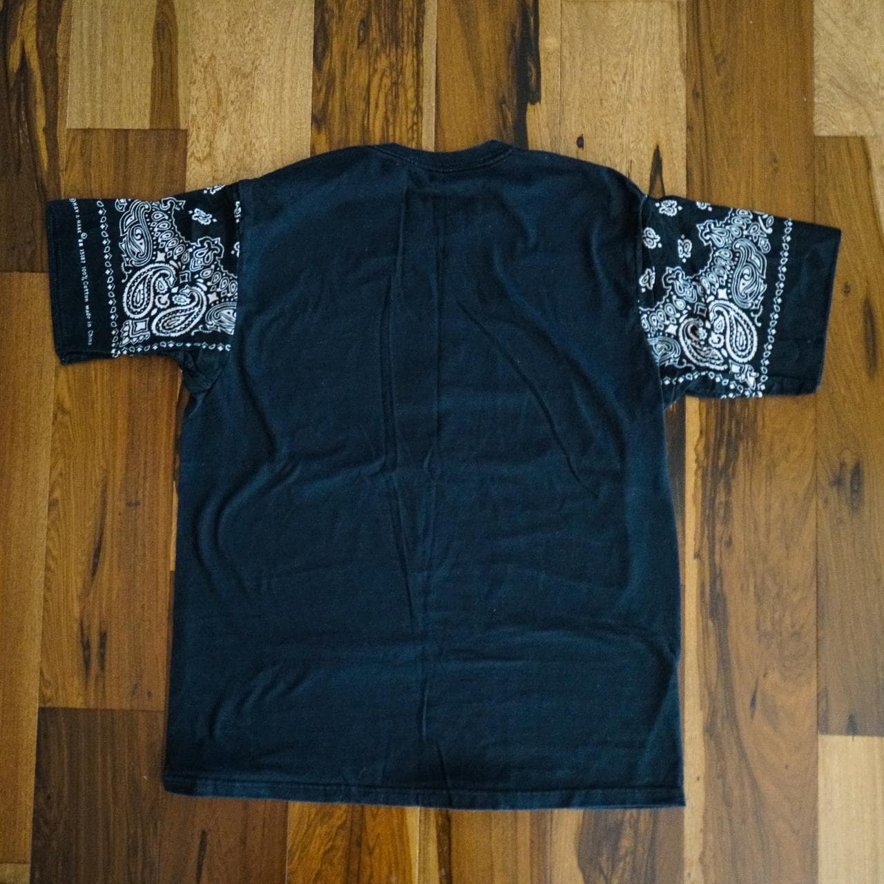 Black hand-sewn bandana tee in an adult medium. Bandana sleeves feature an all-over print. - Thumbnail 3