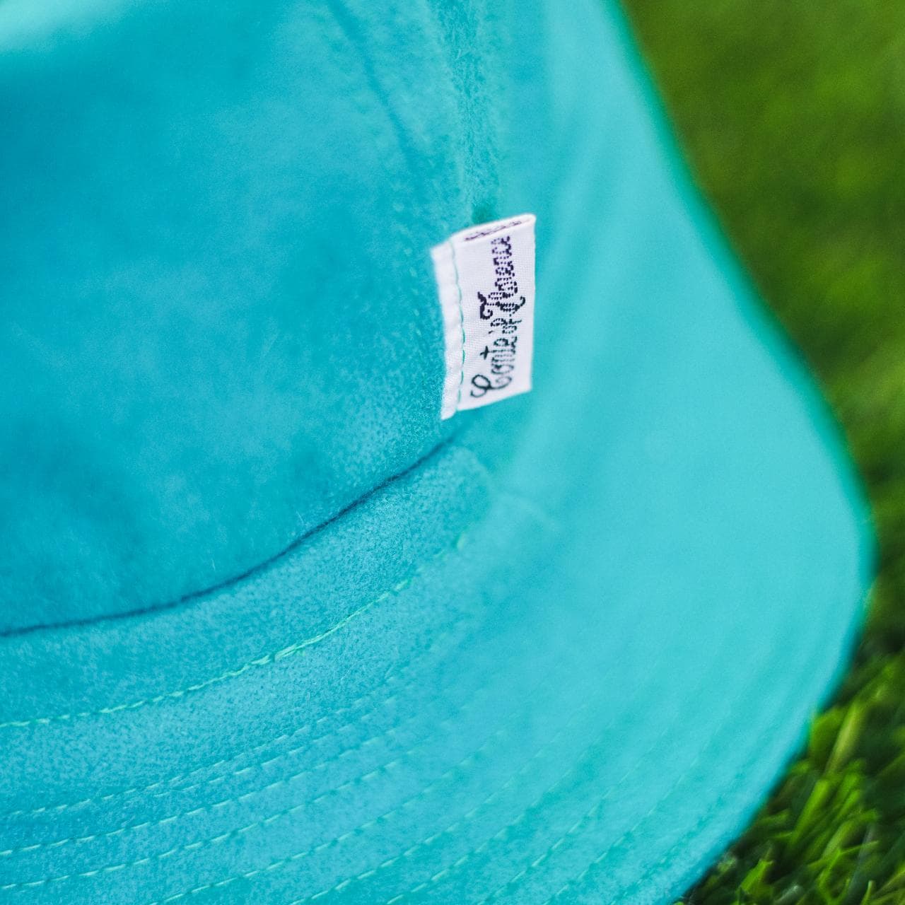 Vintage turquoise wool bucket hat by Conte of Florence. Features ear flaps that can fold down to cover your ears. See image threee. Hat is in impeccable condition. O/S 🧢 - Thumbnail 4