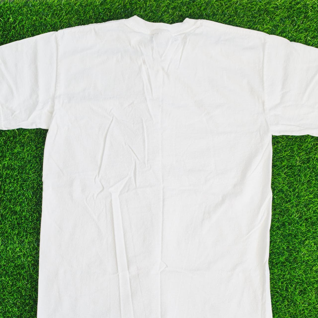 2008 #BarackObama campaign tee in white with full-color graphics on the front. "08 Change we can believe in" 🇺🇸 Size adult medium. #political - Thumbnail 3