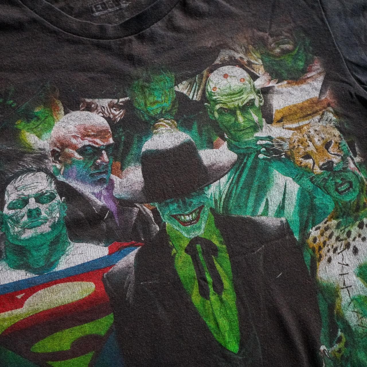 Justice League tee in bleached black. Features full-color graphic on front. The screenprint shows cracking from age but is still quite vibrant. Size adult medium. #comics #superhero - Thumbnail 2
