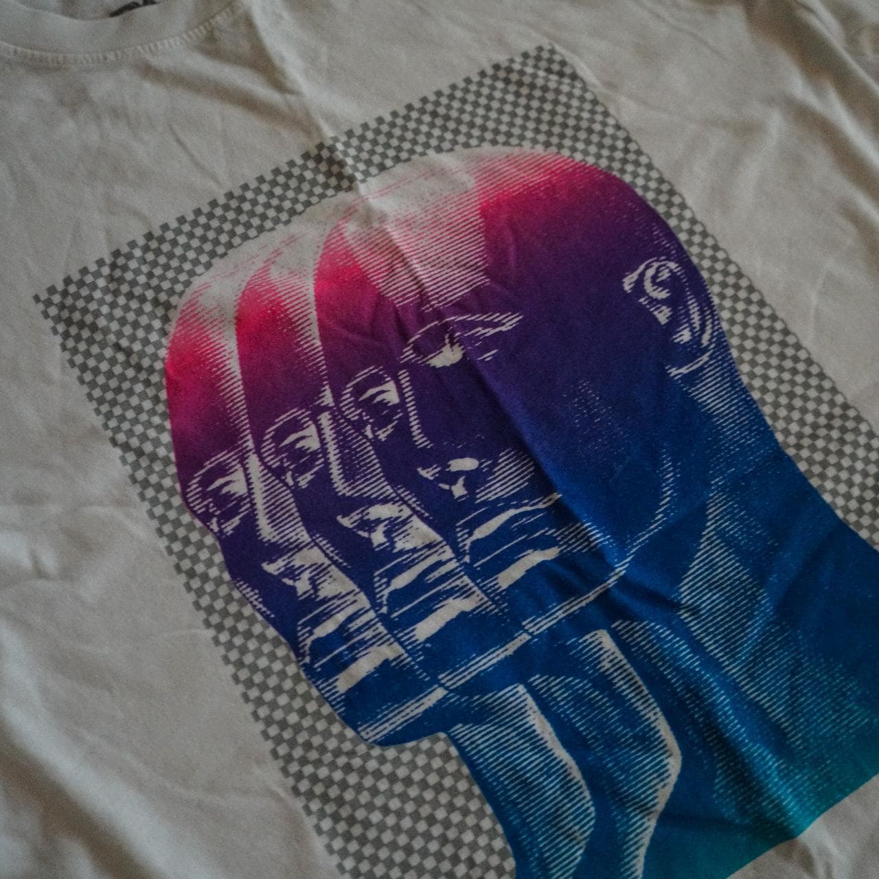 Sublime #futuristic long-sleeve tee in Medium. Features graphics on the front, back, and sleeves 🖥 - Thumbnail 2