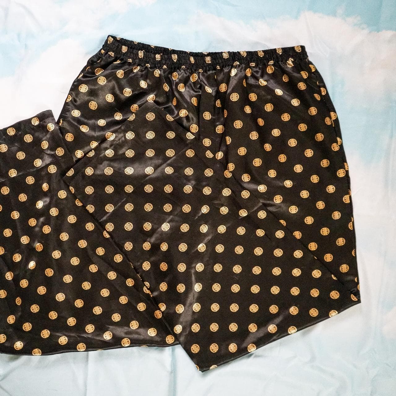 Robert Louis silk pajama pants in black and gold. Size XL 🌙 - Thumbnail 3