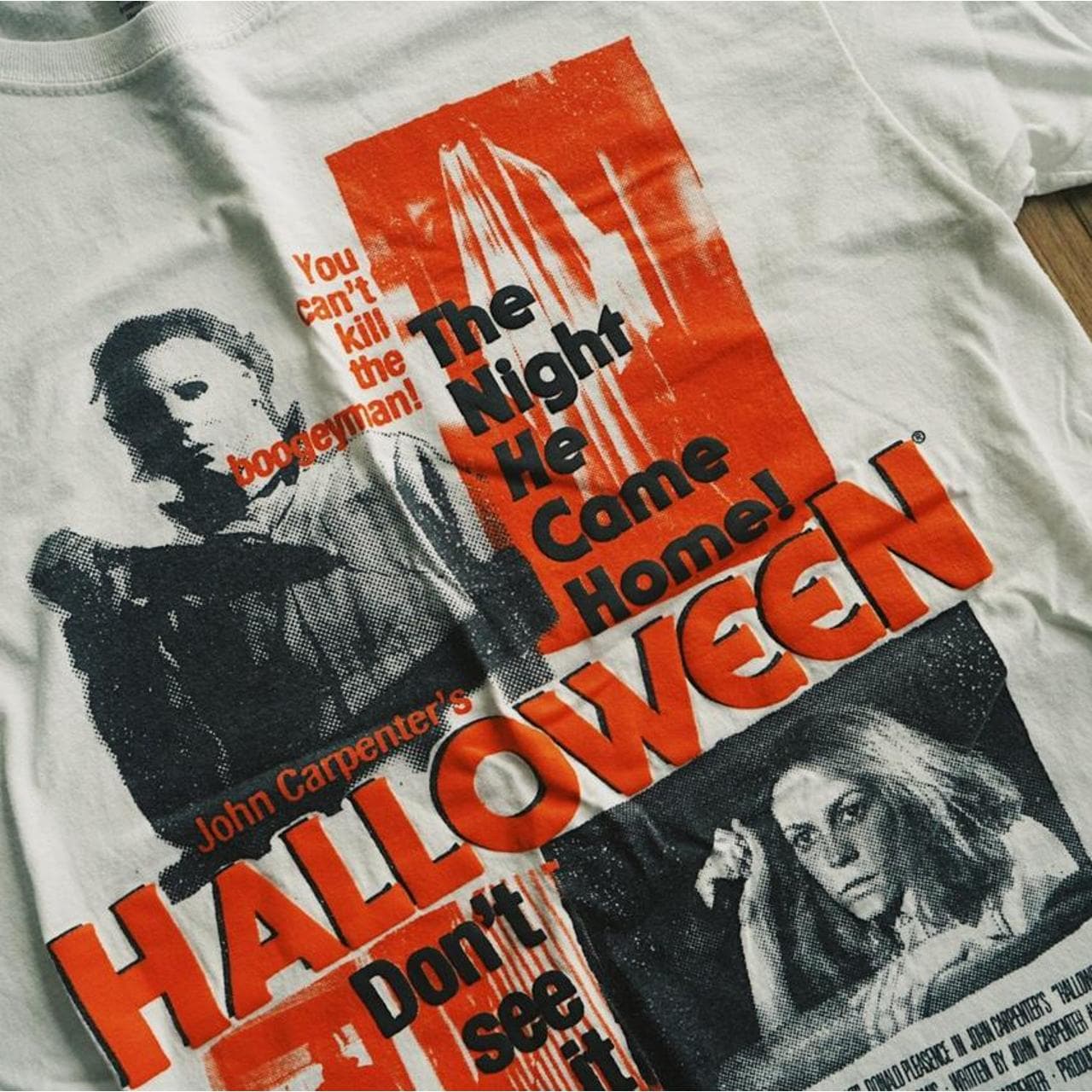 John Carpenter's #Halloween tee in Large. Color graphic on the front. #horror - Thumbnail 2
