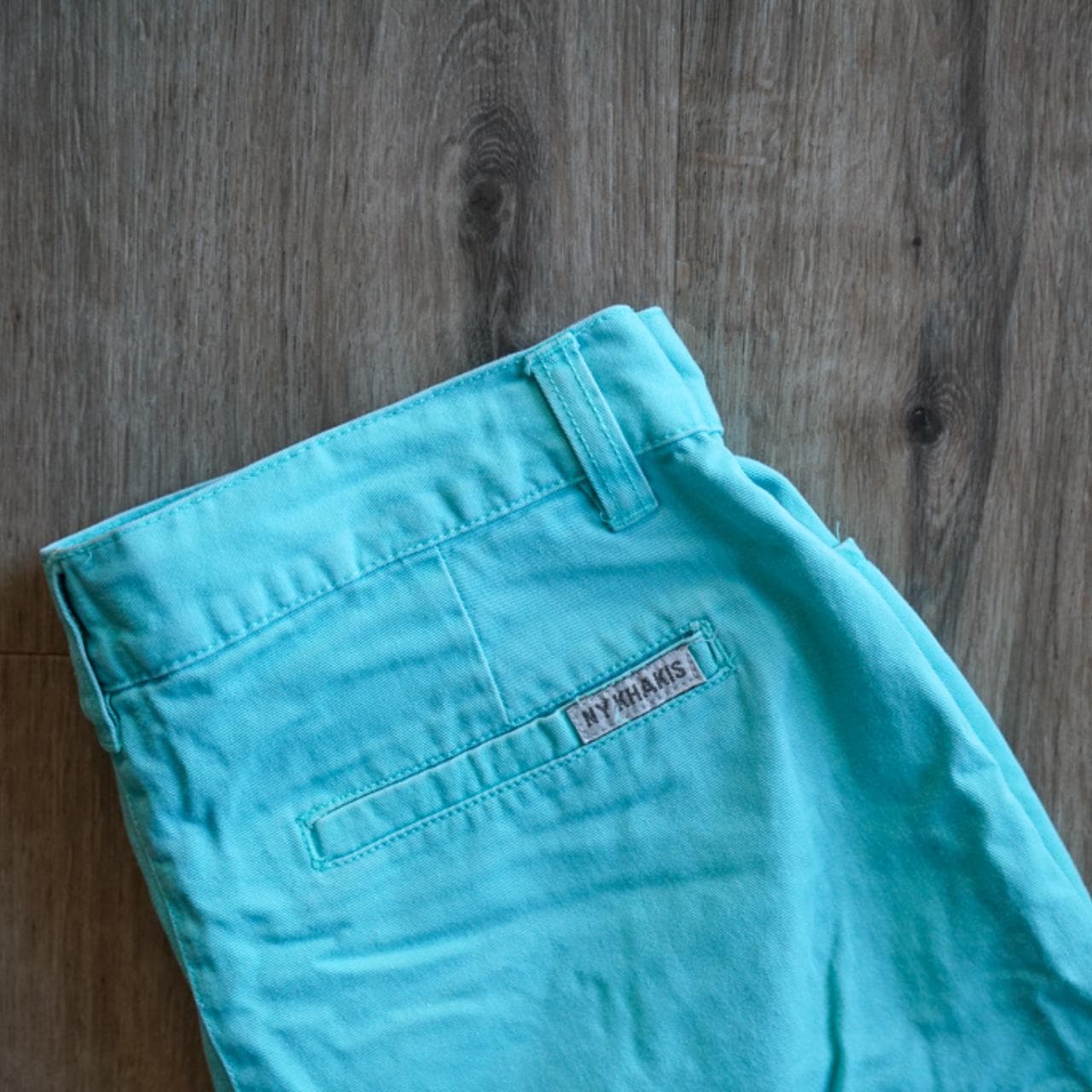 Vintage women's robin egg blue khaki shorts. Size 6 🐥