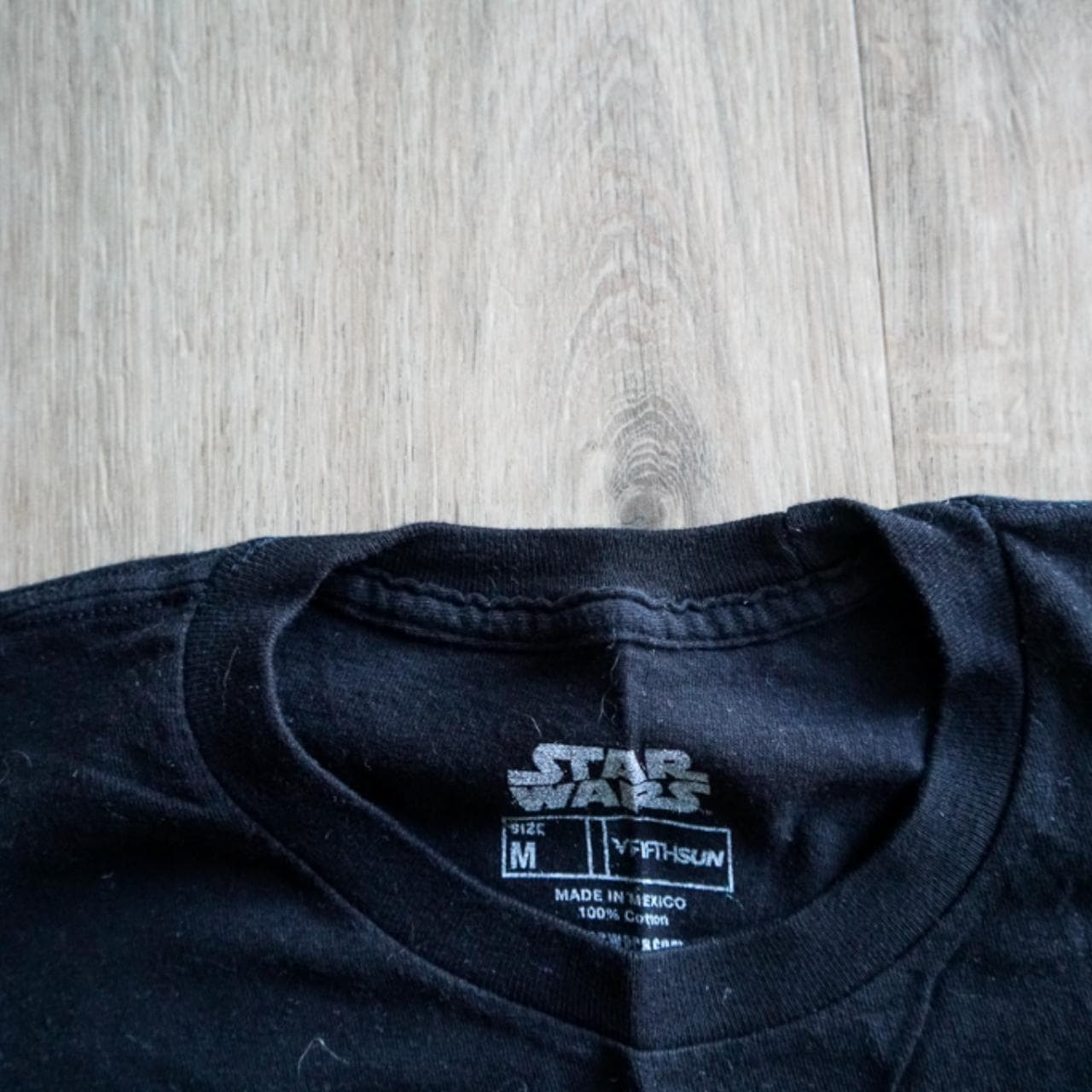 Dark Side #Darth Vader #StarWars tee in black with graphic on front. Size adult medium 🚀 - Thumbnail 3