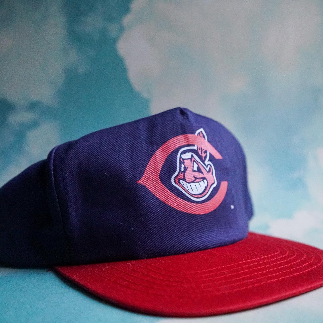 Cleveland Indians #MLB baseball cap 🧢 Snap closure with local logo on the back and team logo screen-printed on the front. Soft structured hat with red underbrim.