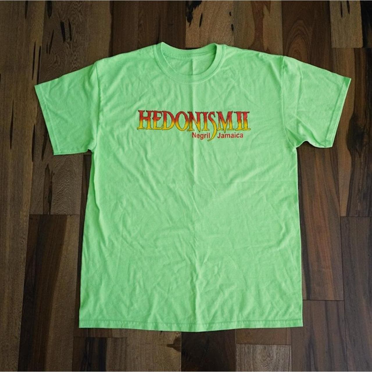 Hedonism II #resort tee in Lime green 🍋 Size Large. Screen print graphic on front. #poly