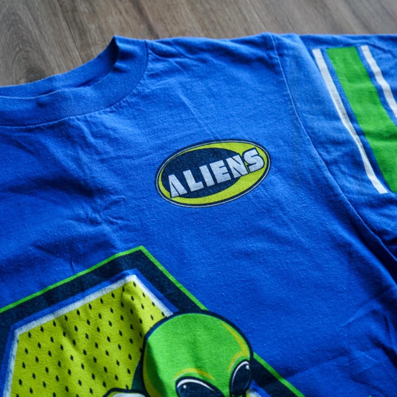 Space invaders #alien tee in blue and lime green. Full-color graphics throughout. Size adult Medium 👽 - Thumbnail 2