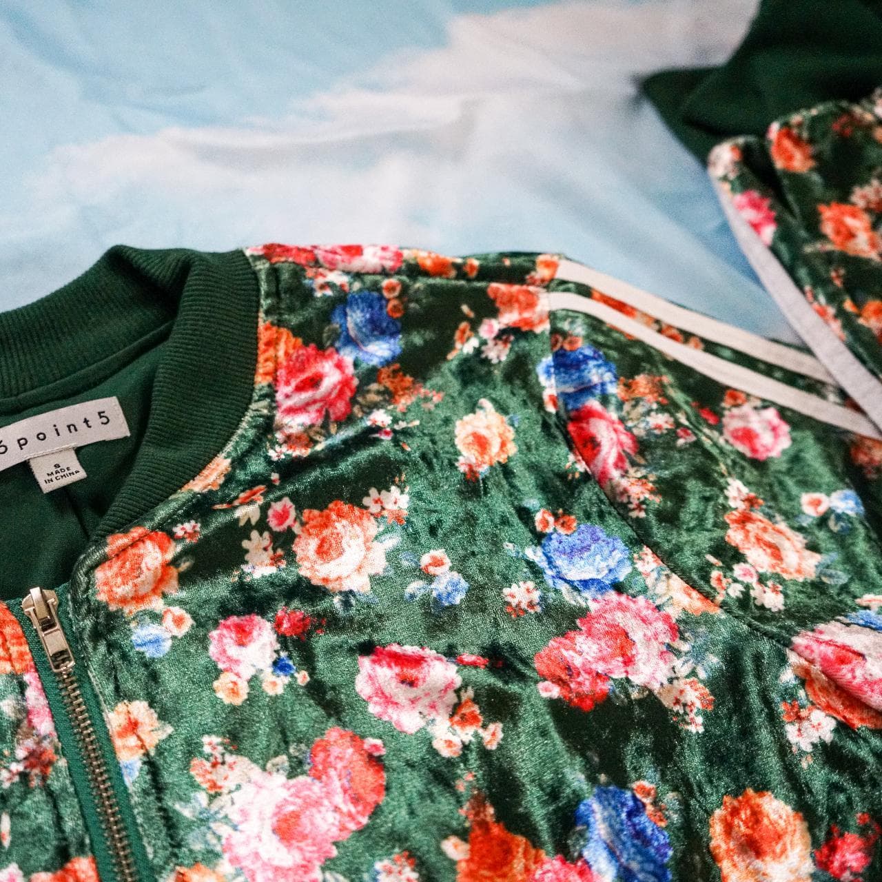 Floral crushed velvet tracksuit in forest green and multicolor. Size women's small. Flowers are pink, orange, and blue 💐 - Thumbnail 3