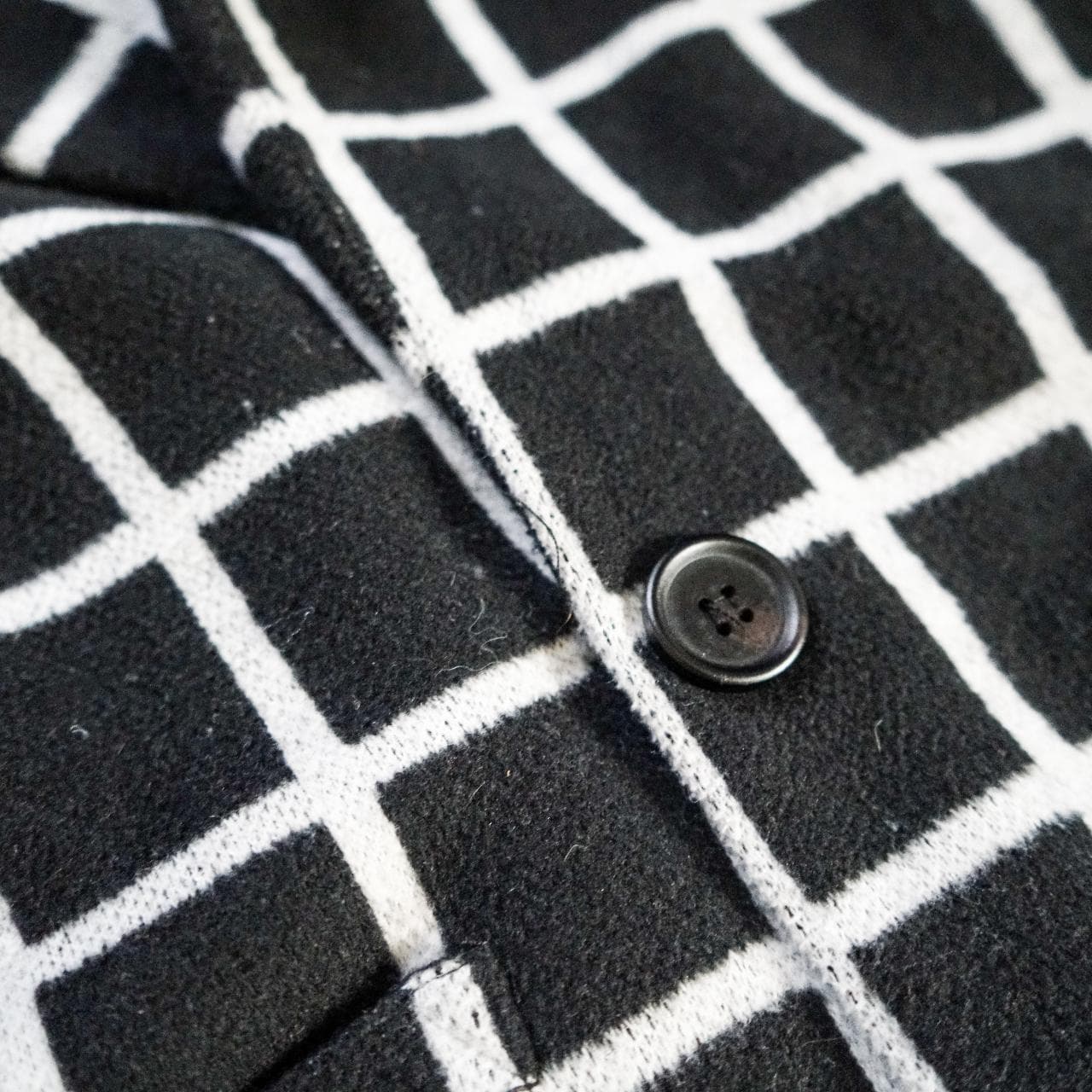 Windowpane plaid coat in black and white. Button closure with long-line cut that falls mid-thigh, size women's small 🧣 - Thumbnail 2