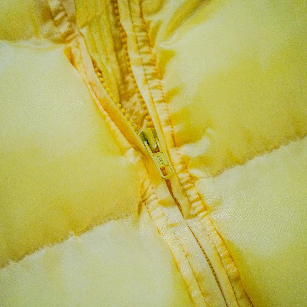 Yellow kid's puffer vest by Rue 21 in bright yellow. Kid's XL 🐥 #winter - Thumbnail 3