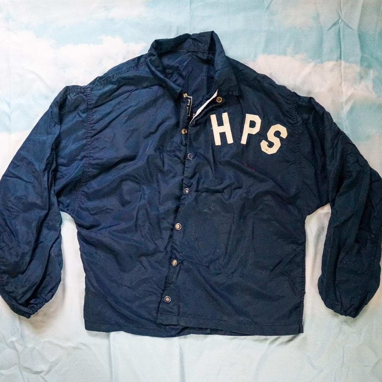 Temple Hills, #Maryland coaches jacket in Navy with HPS on front. Features vintage wear with snap closure and two front pockets. Size unknown, fits like a men's large ⚽️