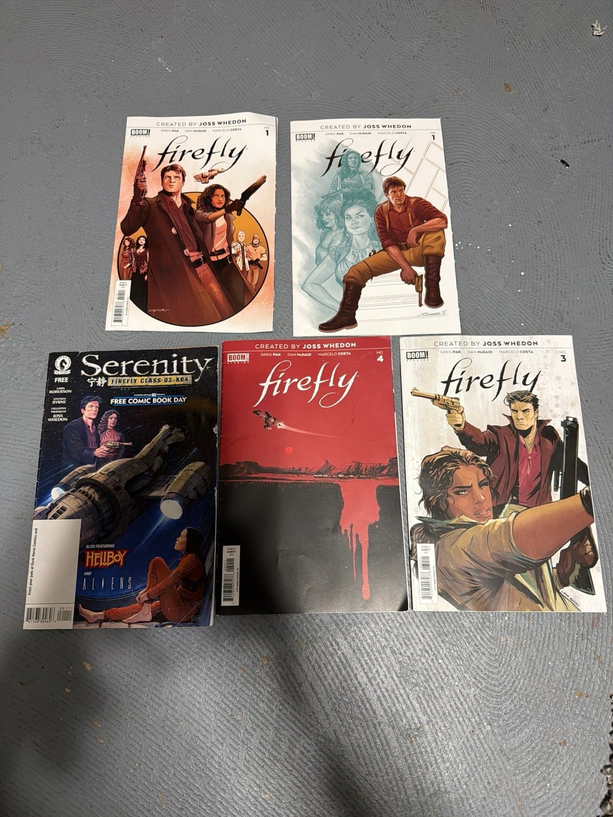 4 Firefly comic books and 1 Serenity comic.