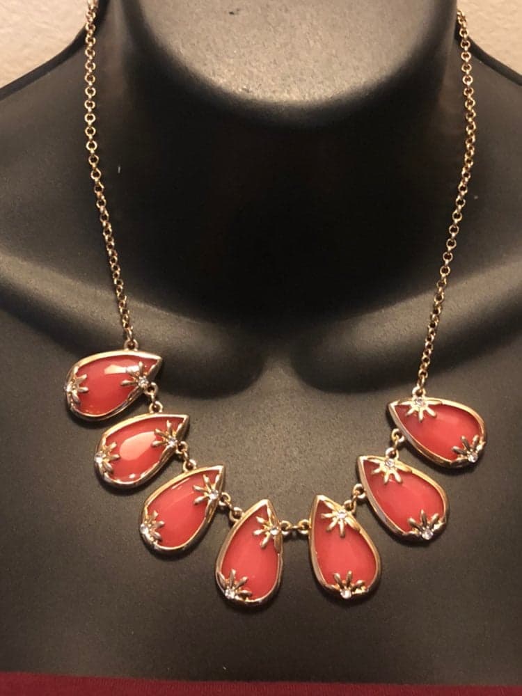 Teardrop necklace