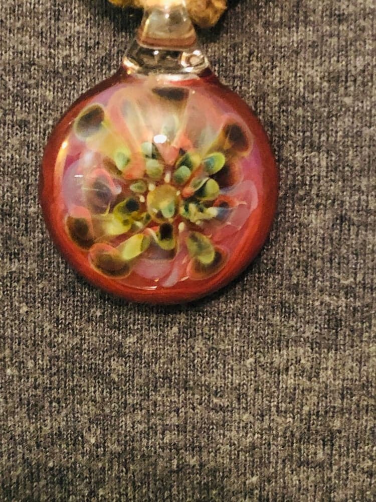 Hemp necklace with glass pendant