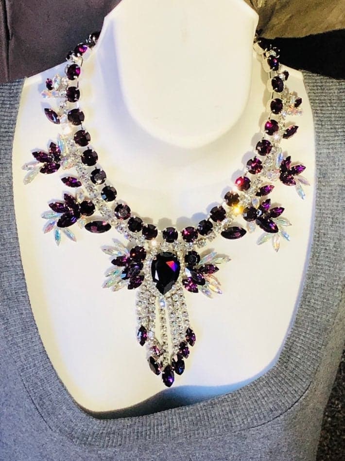 DARK PINK CRYSTAL NECKLACE & EARRINGS
