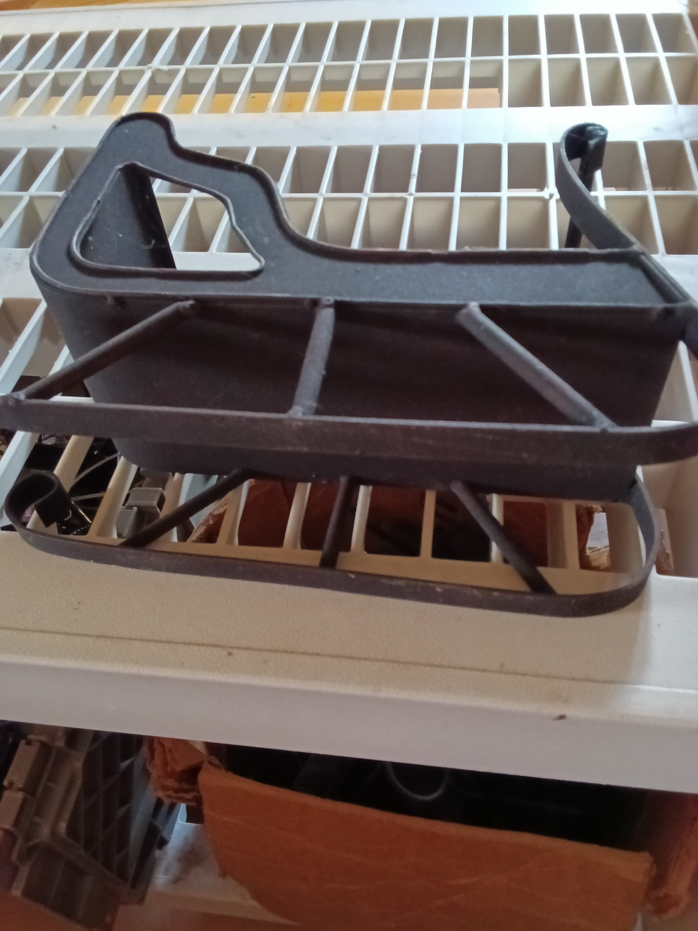 Metal Sleigh Candle Holder Rustic Decor - Thumbnail 3