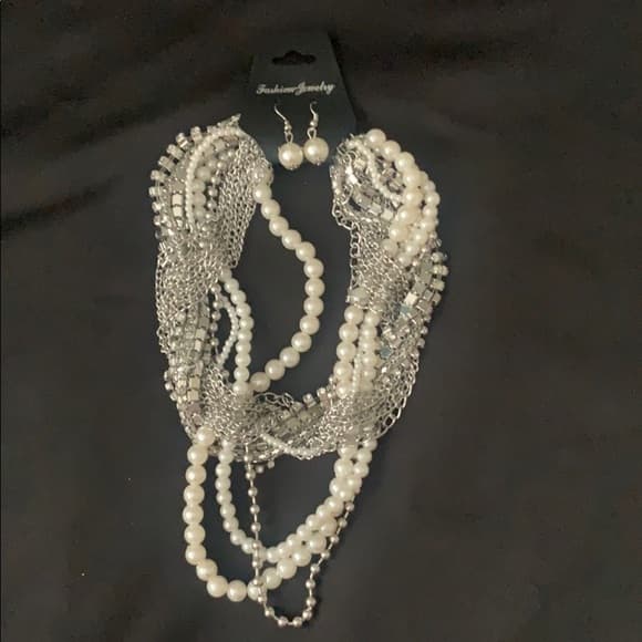 Pearly Chains necklace & Matching Earring set - Thumbnail 6