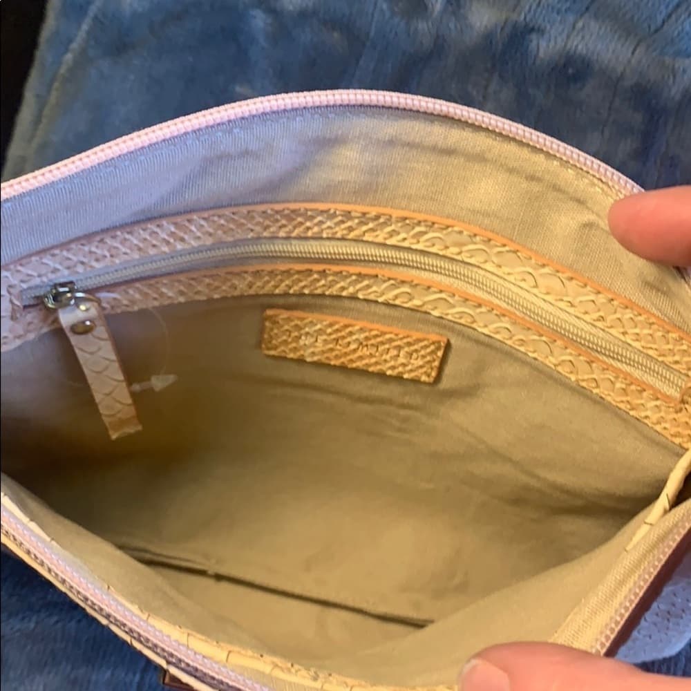 The Limited Rose Gold Metallic Clutch – Elegant Party Essential​ - Thumbnail 2