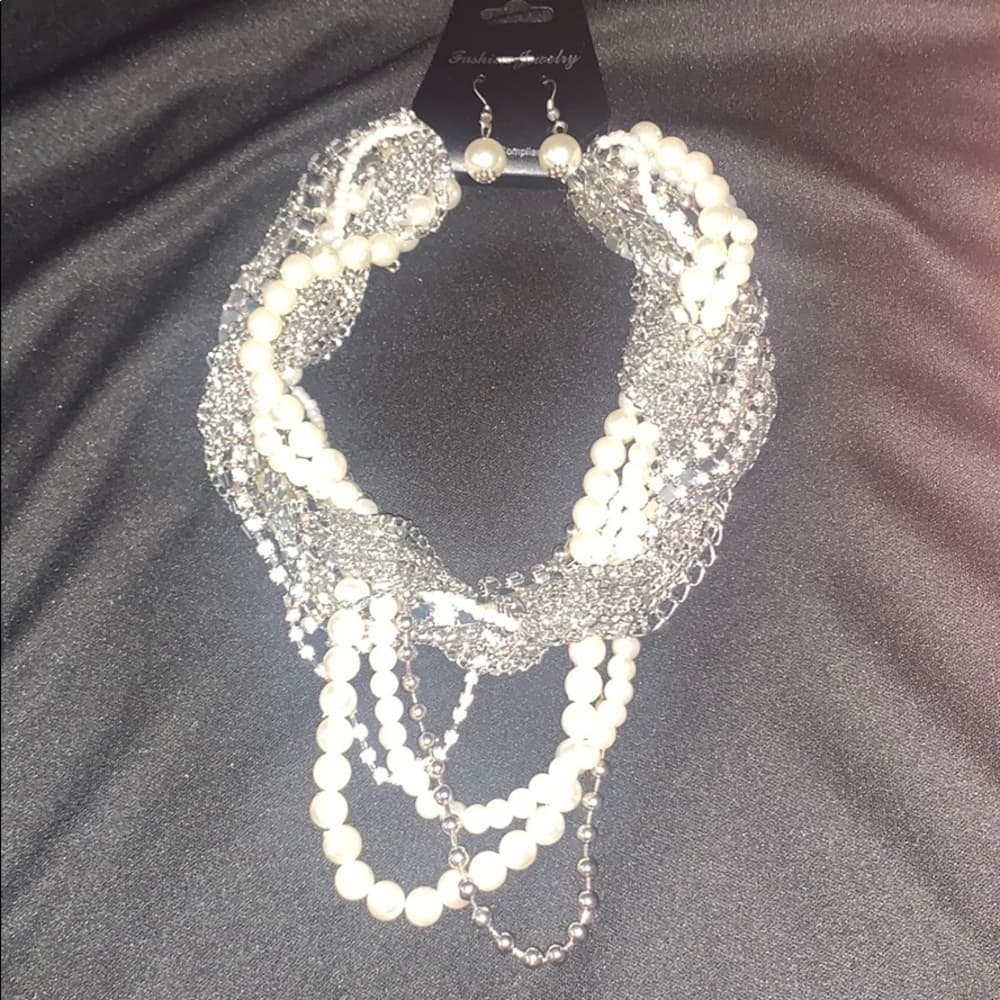 Pearly Chains necklace & Matching Earring set - Thumbnail 2
