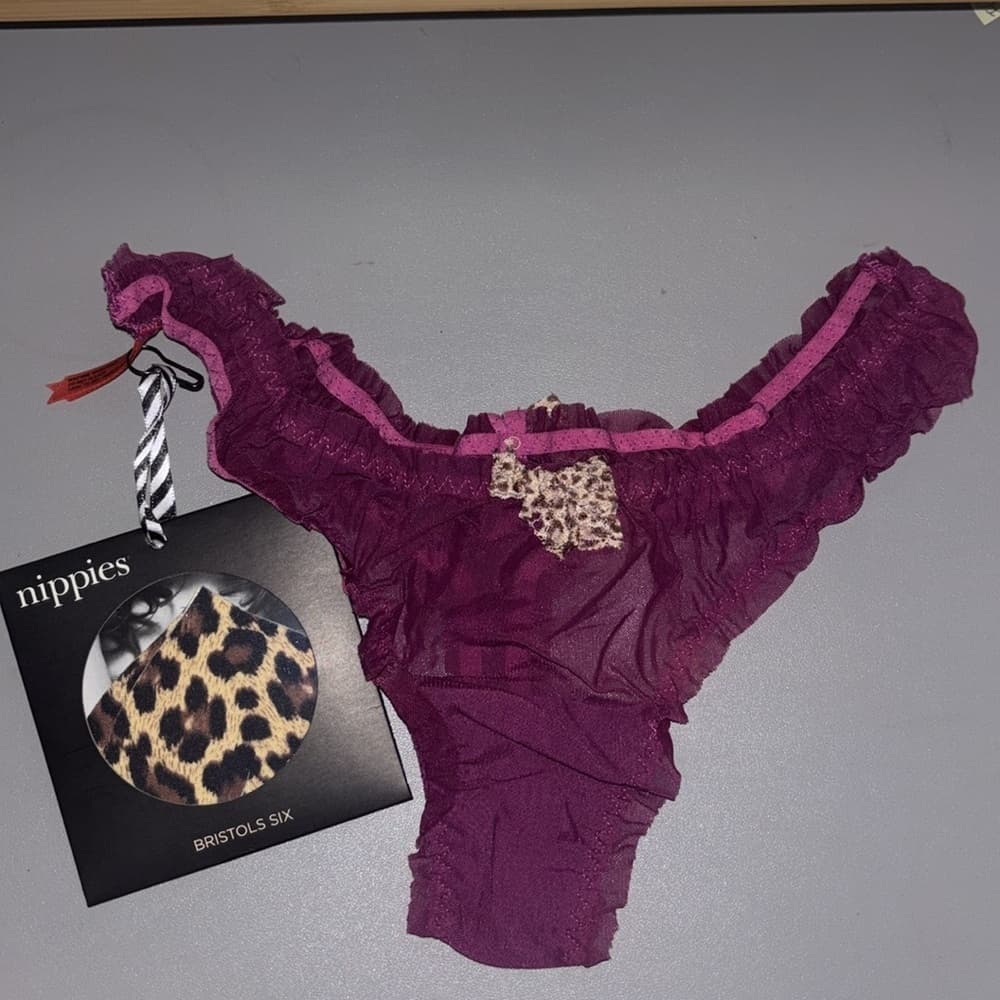 Bristol Six Berry Leopard Nippies & Thong Set - Thumbnail 4