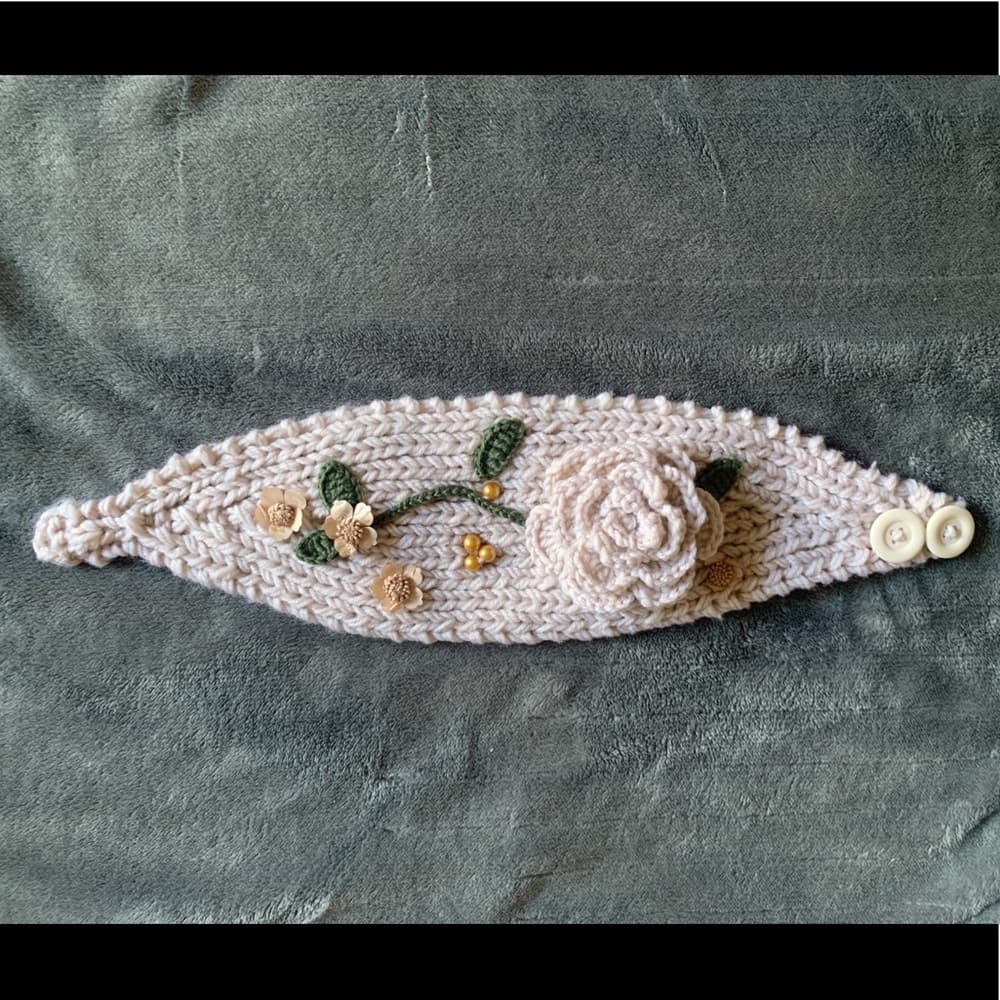 Chunky Flower and Gem Tie Headwrap​ - Thumbnail 5