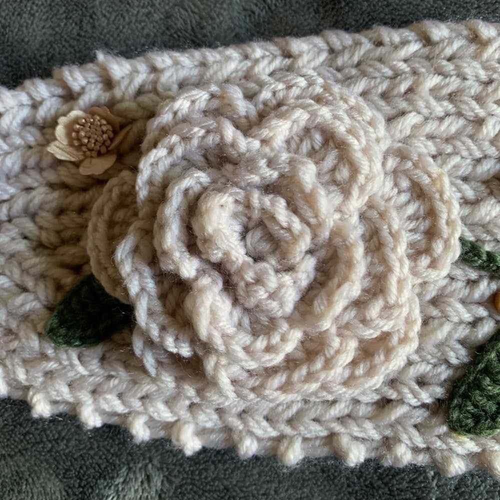 Chunky Flower and Gem Tie Headwrap​ - Thumbnail 4