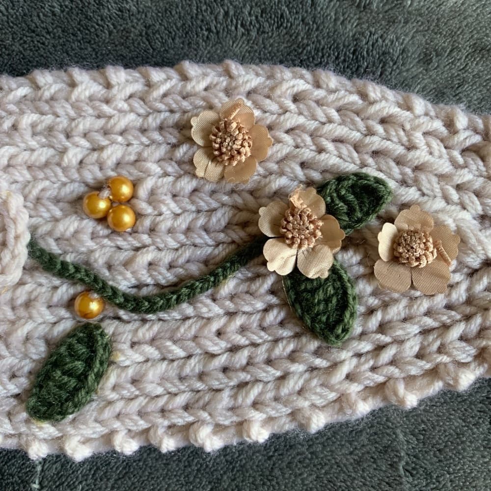 Chunky Flower and Gem Tie Headwrap​ - Thumbnail 3