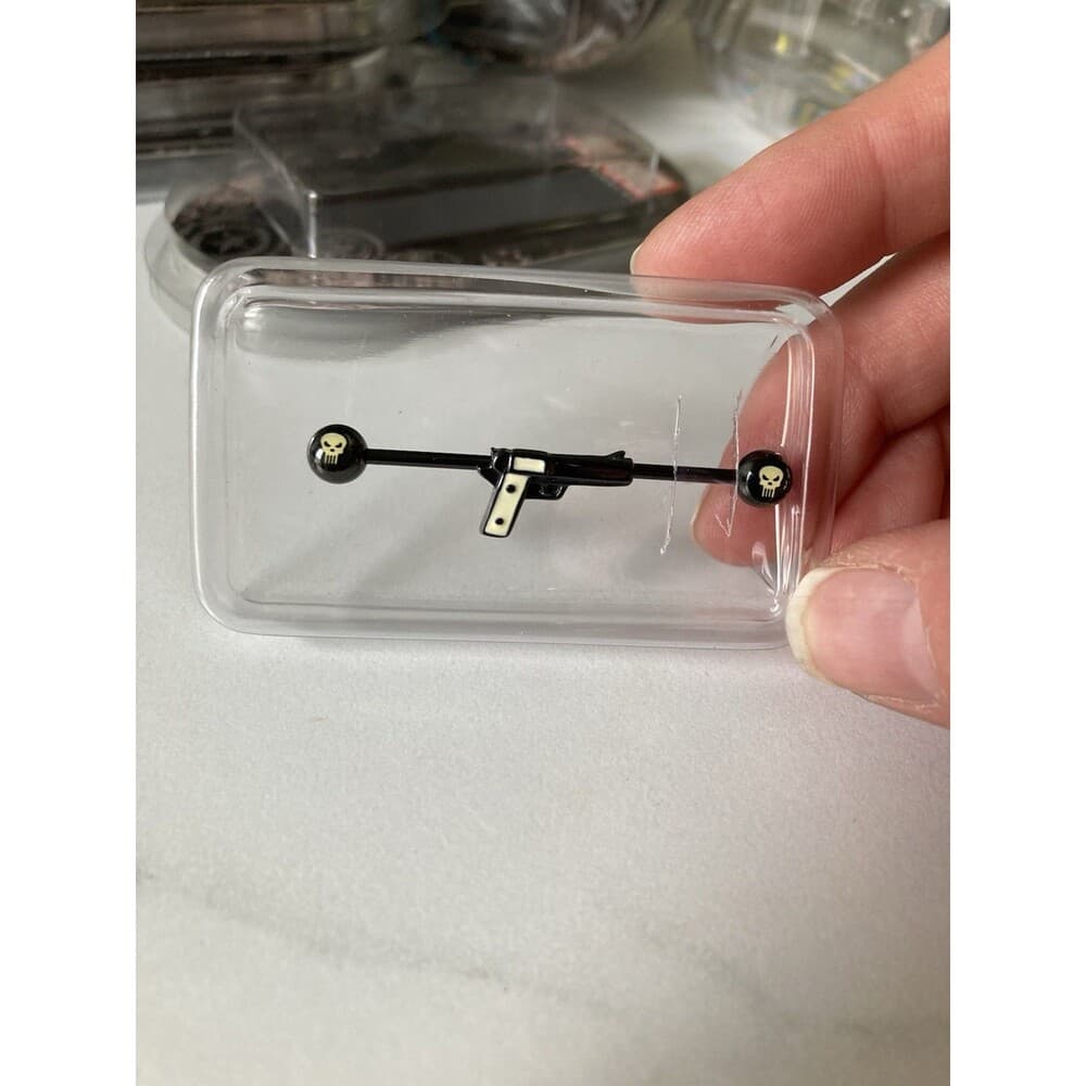 The Punisher Gun Industrial Barbell 14G 1½” Surgical Steel | Official Marvel - Thumbnail 3