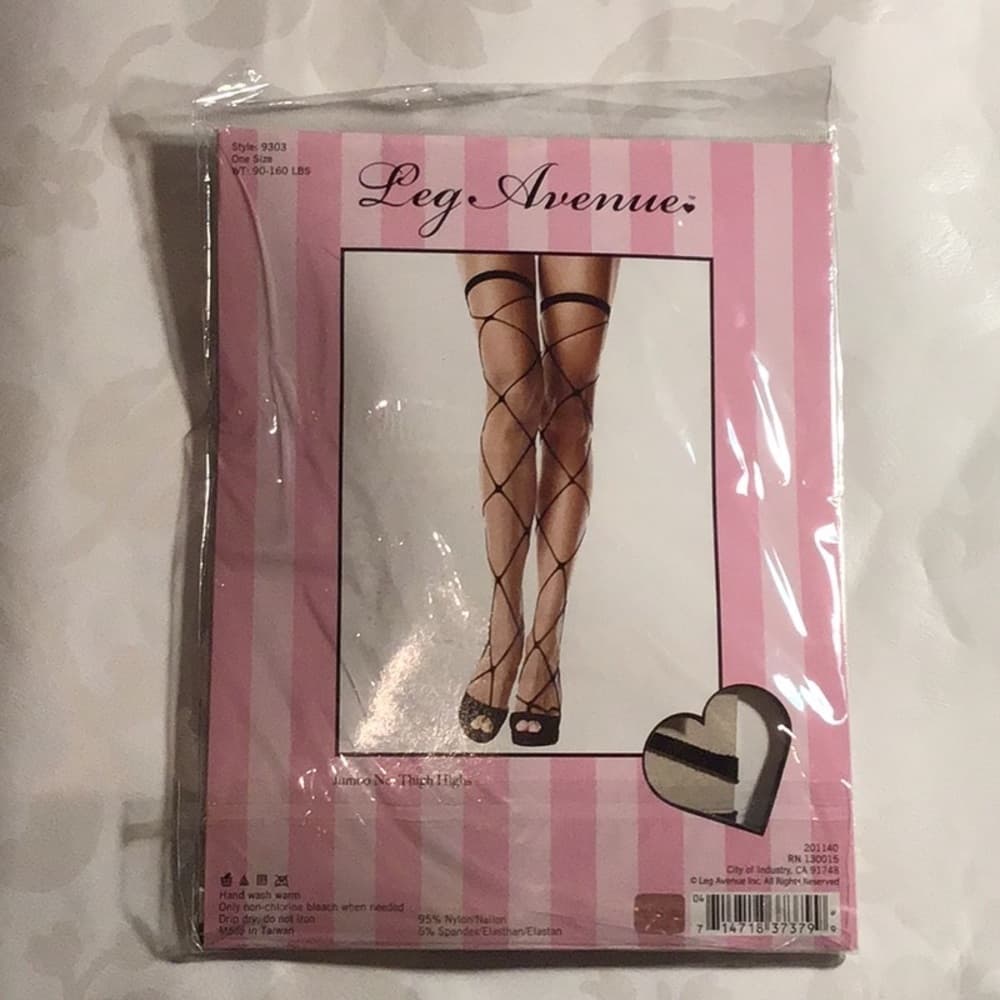 Leg Avenue Jumbo Net Thigh Highs – One Size Black Fishnet - Thumbnail 2