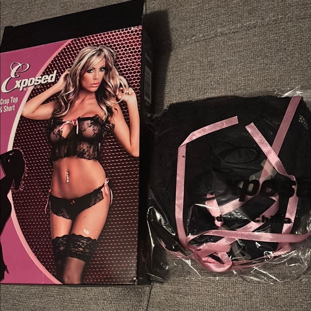 Black Lace Crop Top & Short Set​
