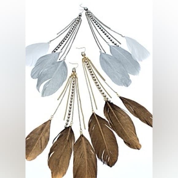 All The Rage Two Tone Sensational Dangling Chained Feathered Earrings - Thumbnail 6