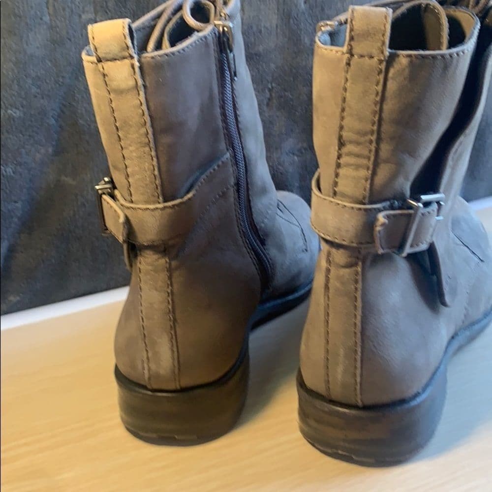Jessica Simpson Women's Tahira Motorcycle Boot​ - Thumbnail 11