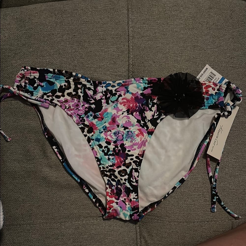Kenneth Cole New York: Floral Bikini Bottom - Vibrant Print, Size XL - Thumbnail 4