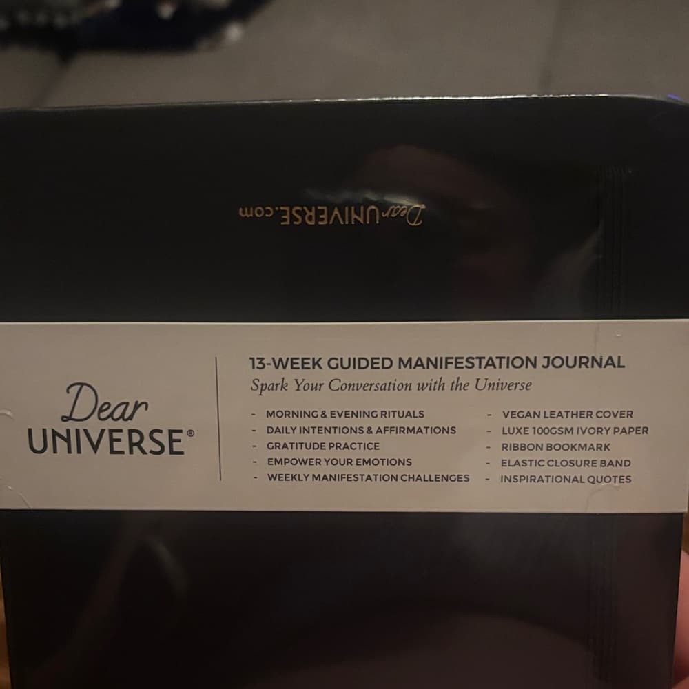 Dear Universe - 13-Week Guided Manifestation Journal presented by Sarah Prout - Thumbnail 2