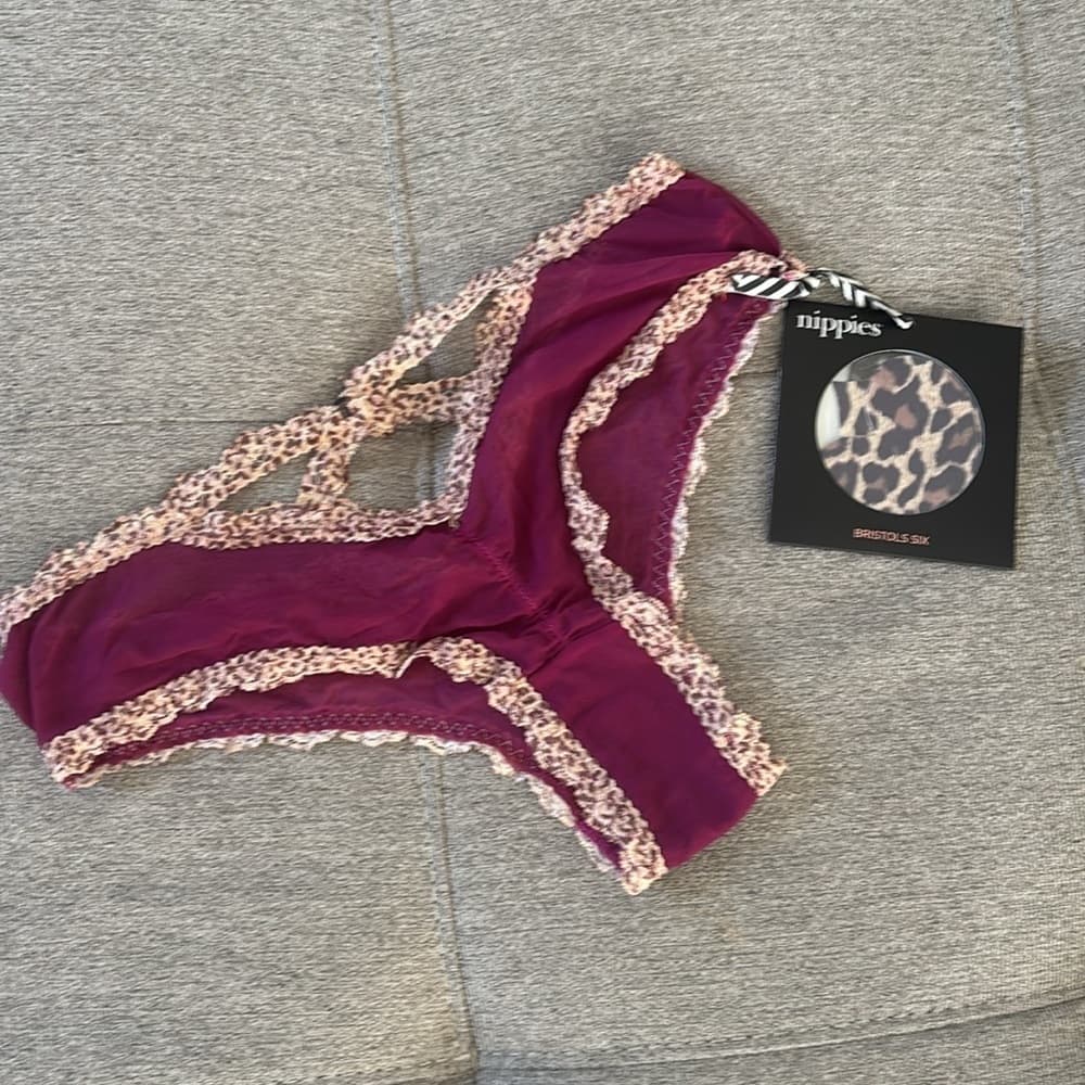 Bristols Six: Cage Cheeky Panty with Coordinating Nippies – Flirty Cut-Out Linge - Thumbnail 5