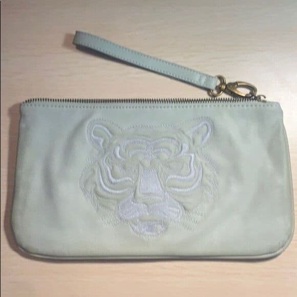 🆕 Deena & Ozzy Embroidered Tiger Wristlet Clutch - Thumbnail 6