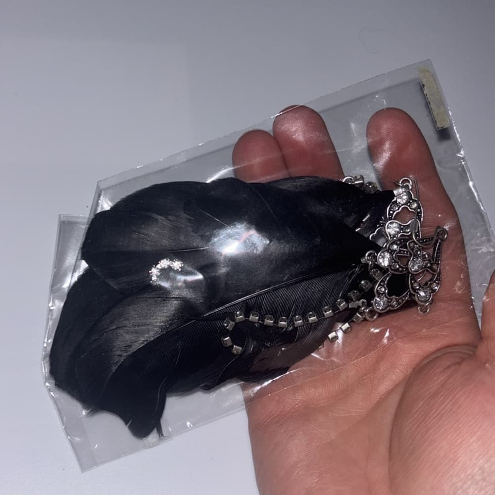 All The Rage Triple Feather Crystal Earrings​ - Thumbnail 7