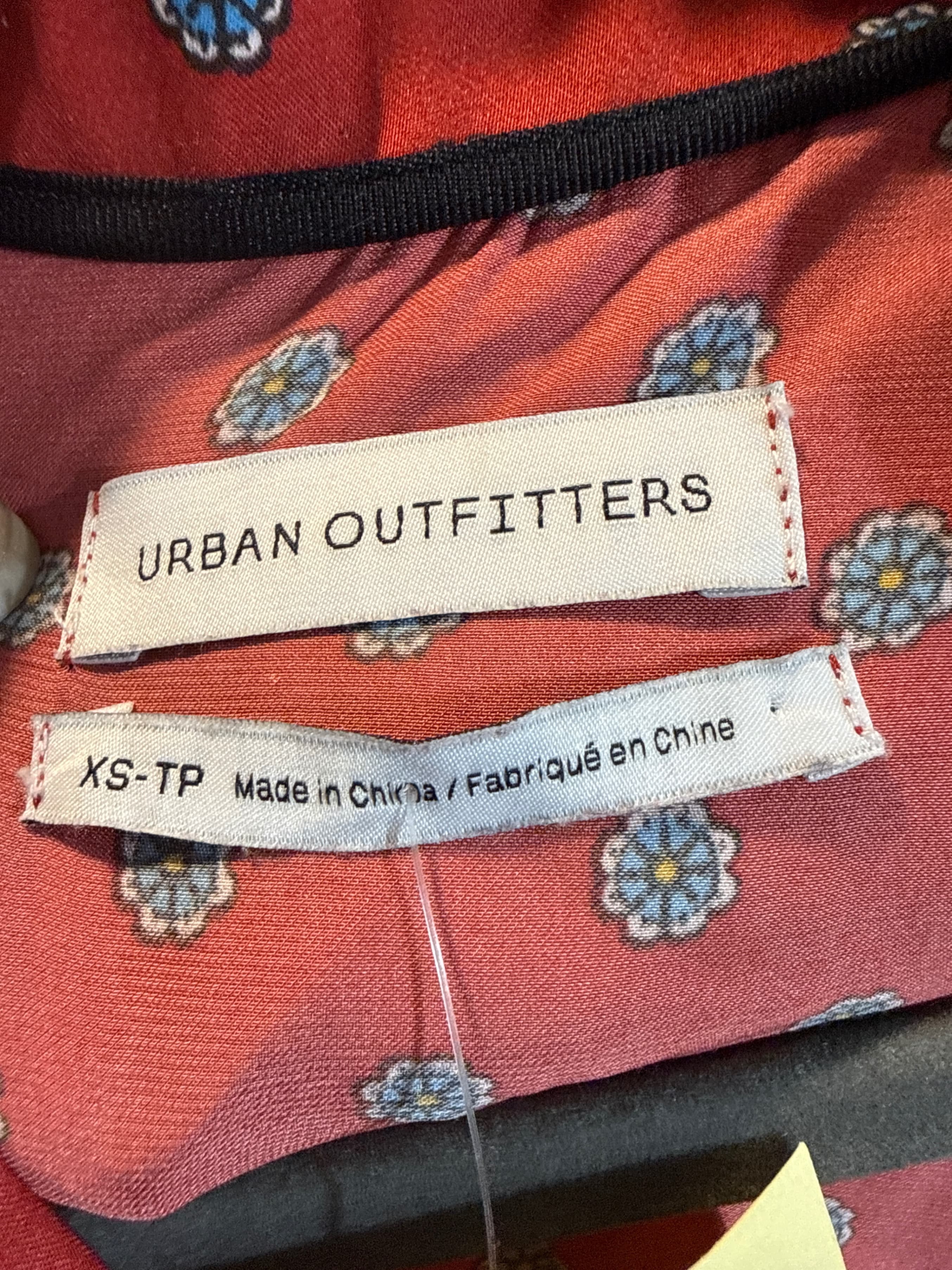 # 228 Urban Outfitters Red Floral Jumpsuit Size xs - Thumbnail 5
