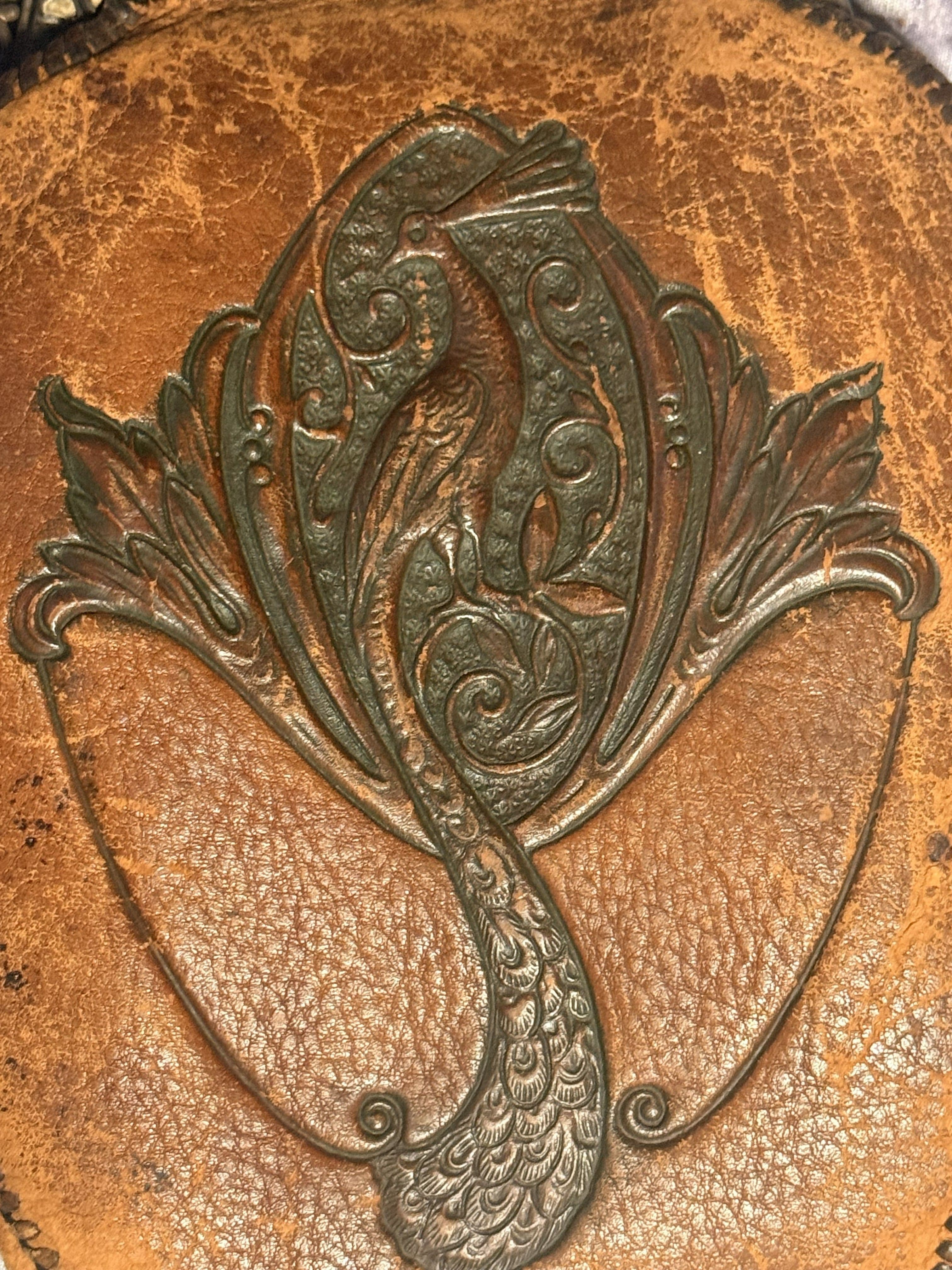F28 - Antique 1910s Art Nouveau Hand Tooled Leather Peacock Purse w/ Original Mirror - Thumbnail 3