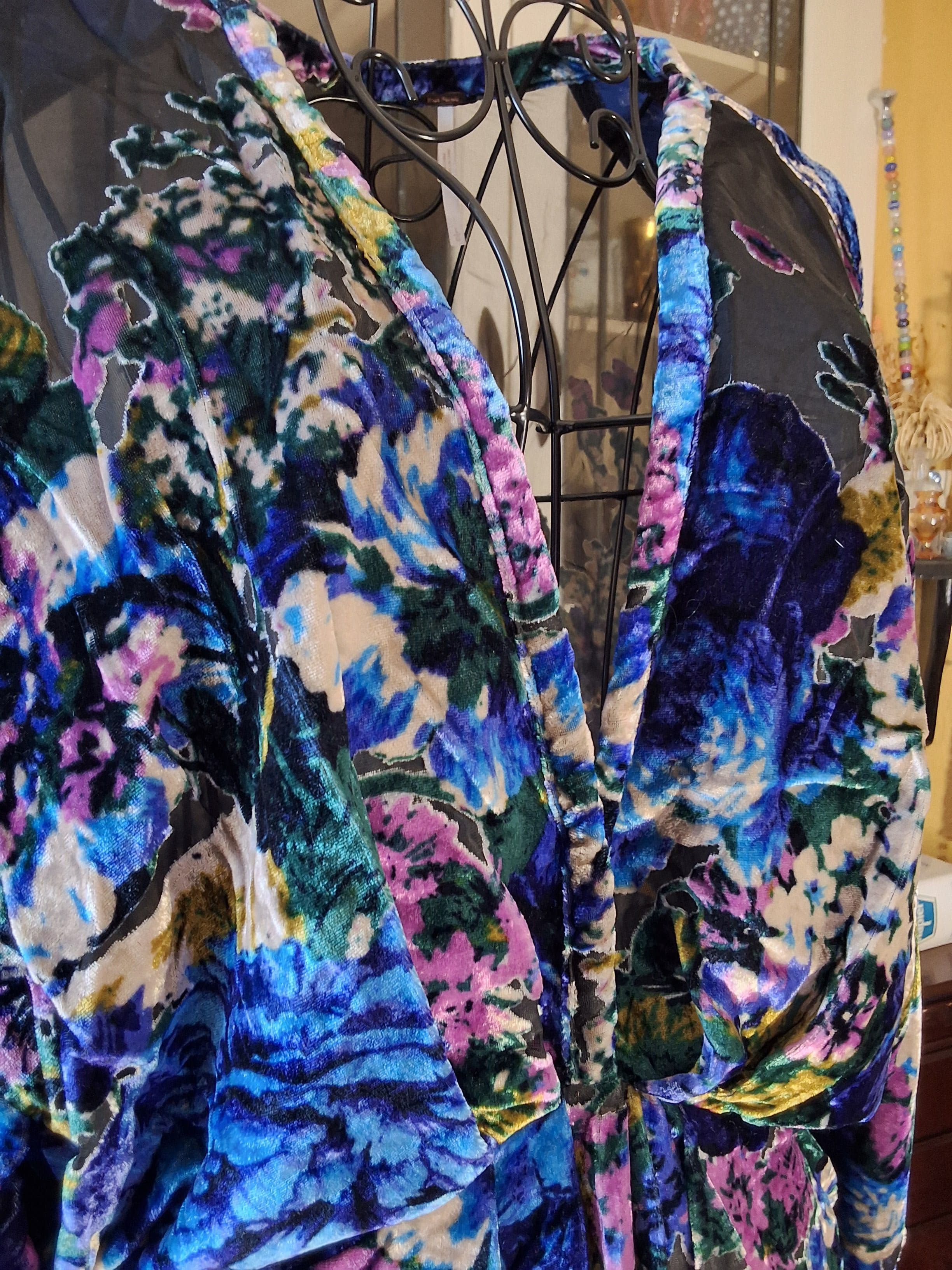 F17 - Free People Bonnie Burnout Velvet Floral Top Black Blue Size L - Thumbnail 2