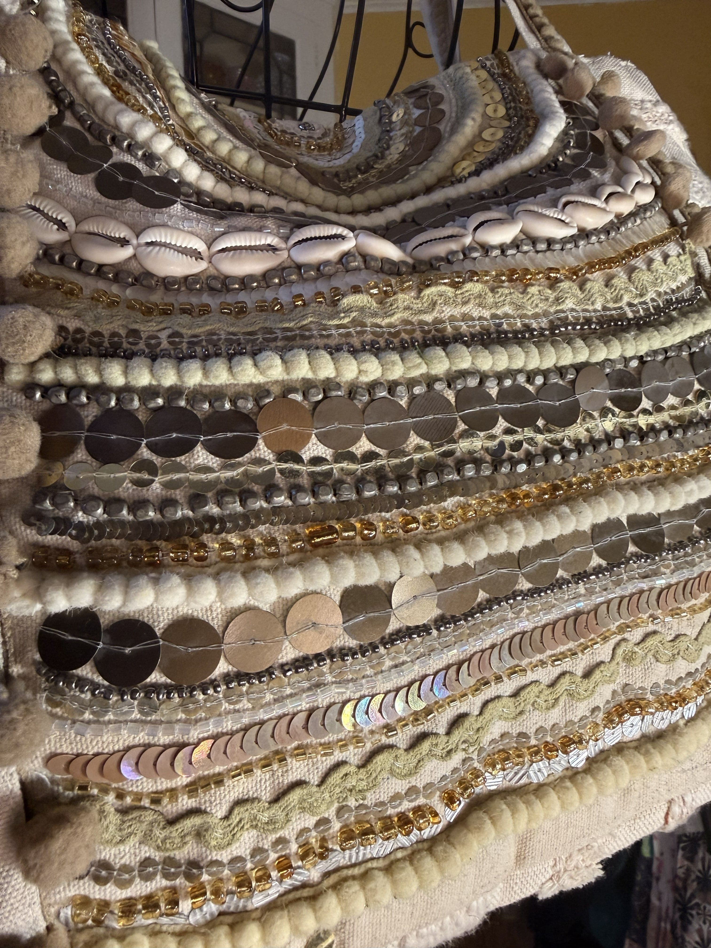 F69 - NWOT Karma Highway Oversized Boho Embellished Cowrie Shell Tote Bag - Cream - Thumbnail 2