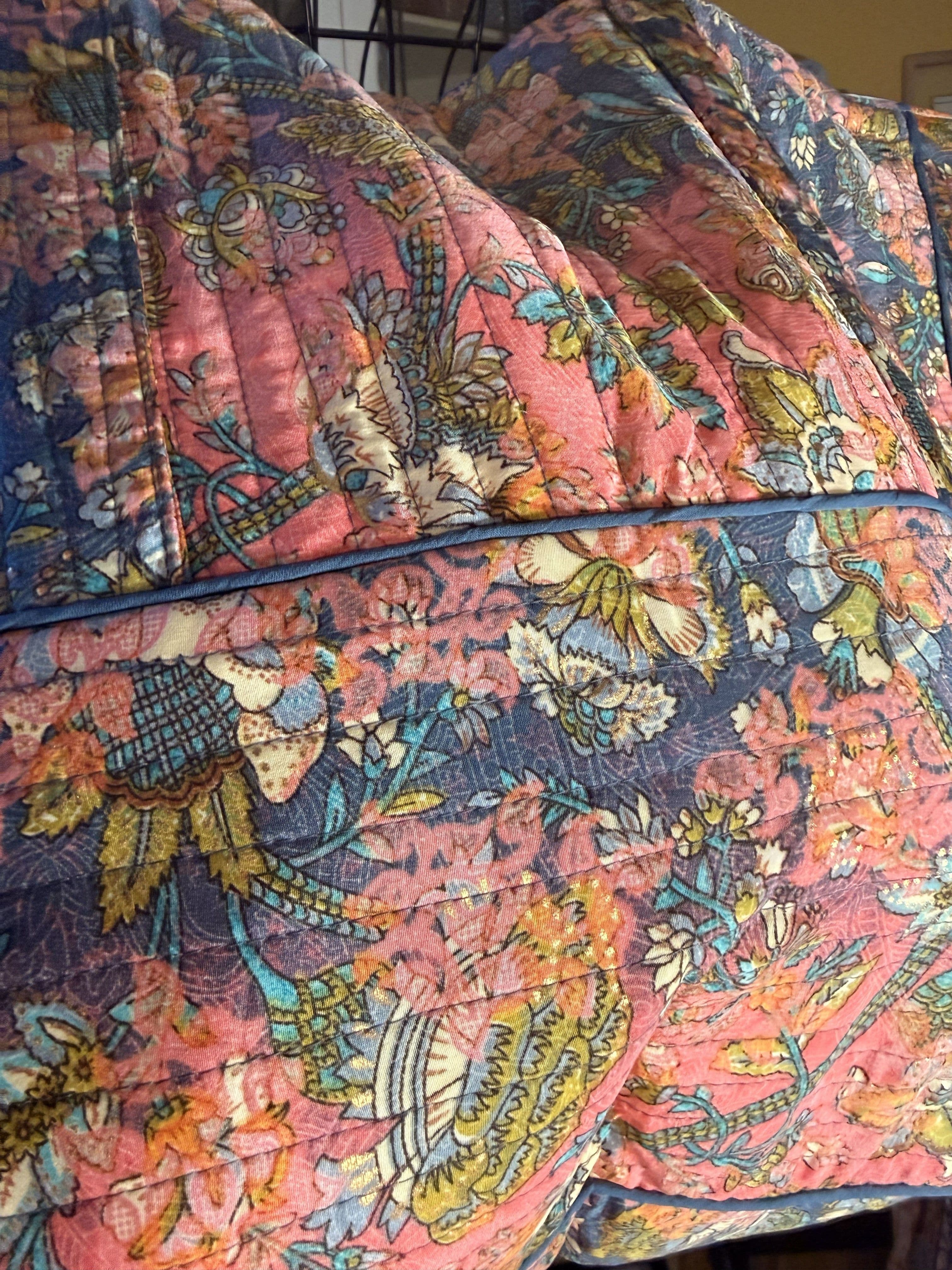 F20 - NWOT Karma Highway Karma Highway "Tagai" Floral Quilted Tote Bag - Thumbnail 2