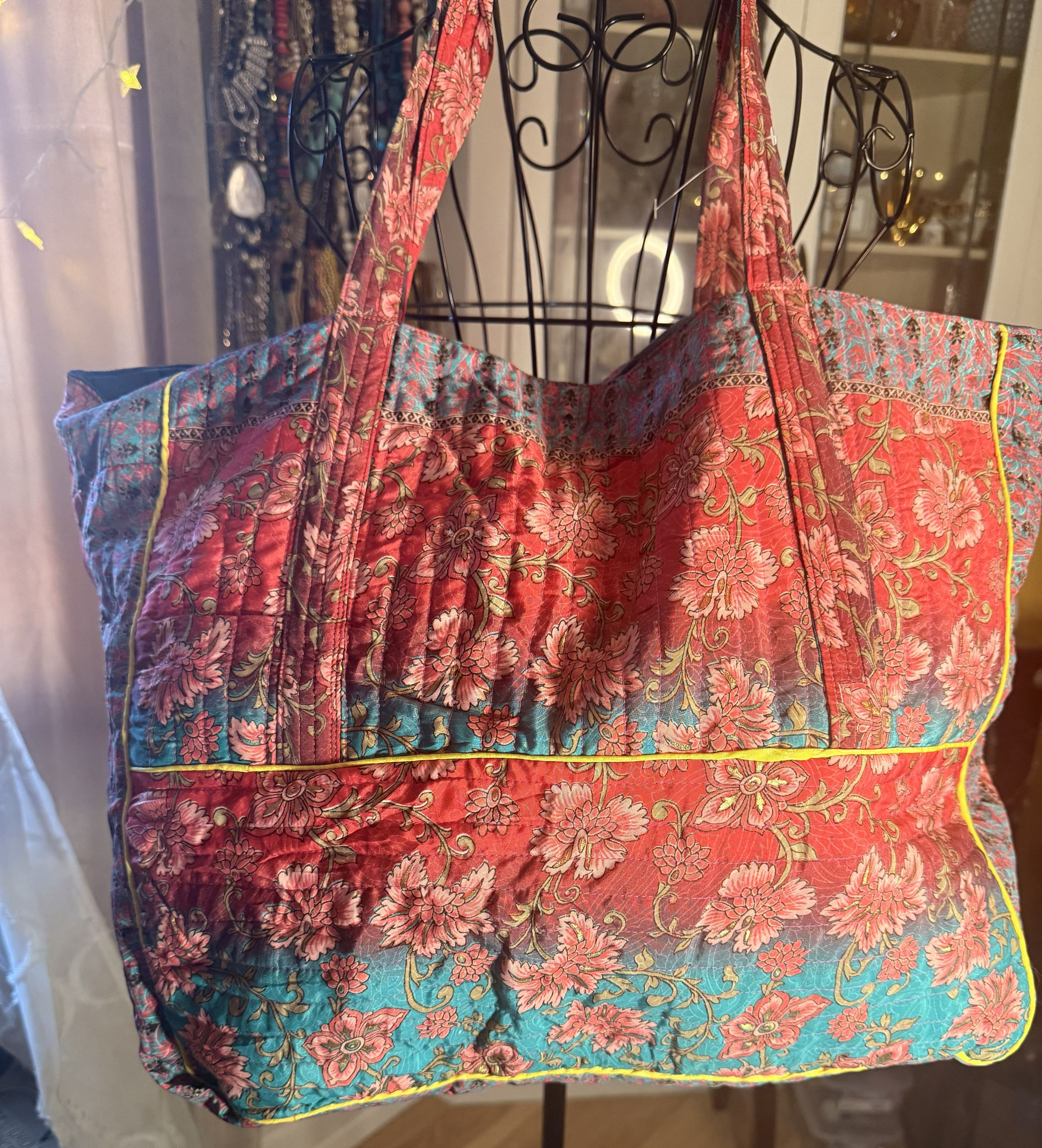 F22 - NWOT Karma Highway Quilted Floral Boho Tote Bag - Oversized